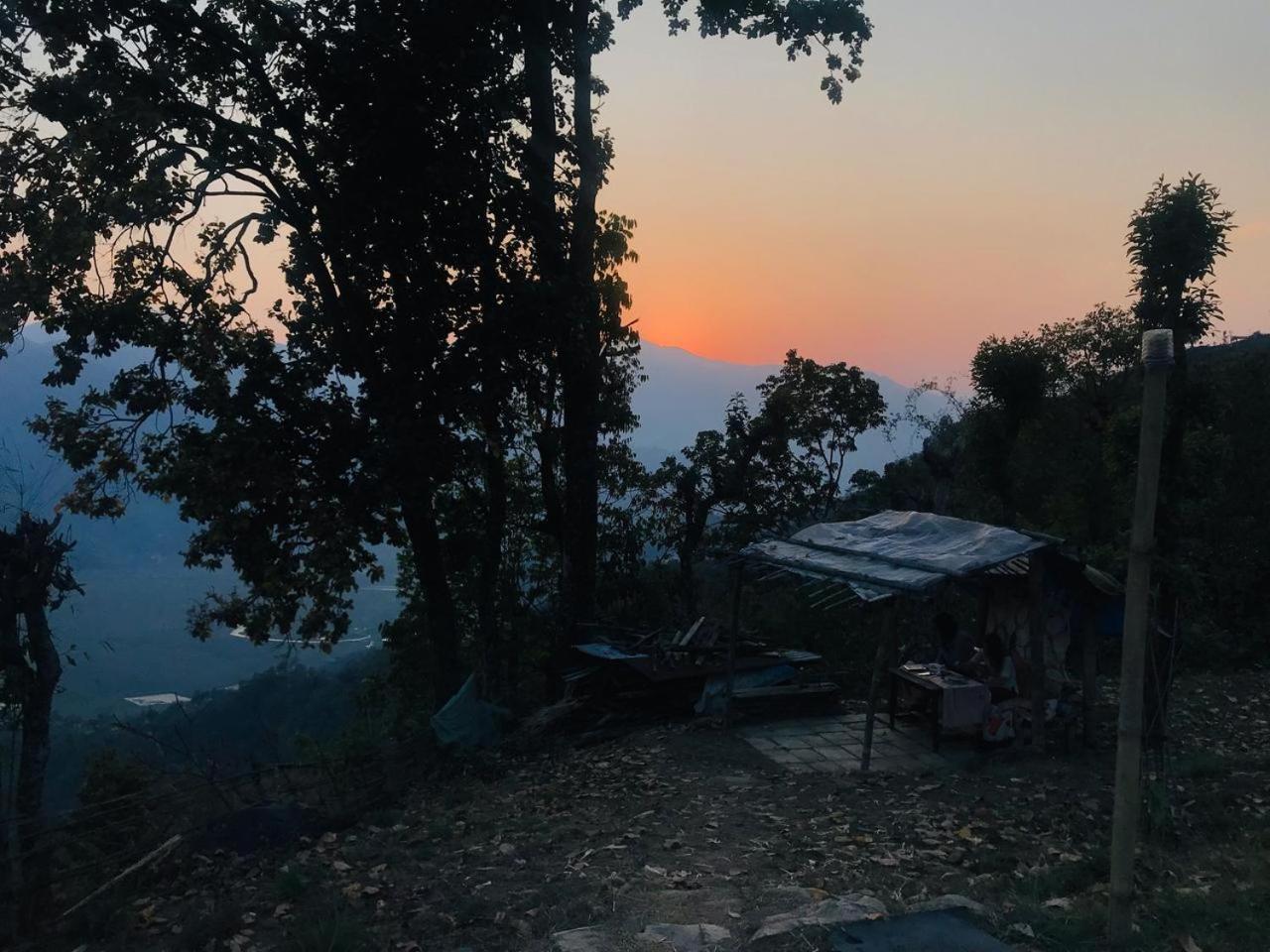 Hom'S Homestay & Farmstay Sarangkot Pokhara Exterior photo